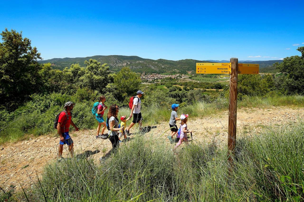 Albergue Sierra De Arbe Naval Bagian luar foto